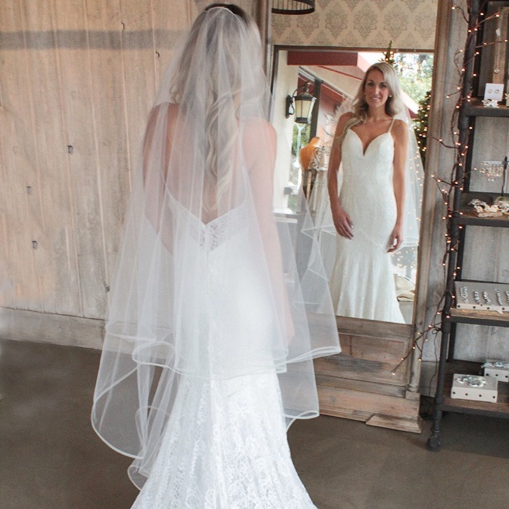Arianna Viel by Haute Bride